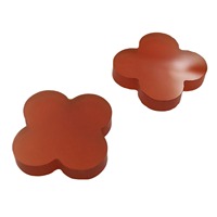 Bague élégante en agate rouge naturelle de 10 mm en forme de trèfle à quatre feuilles, design stylé avec pierre précieuse unique et jeu de couleurs