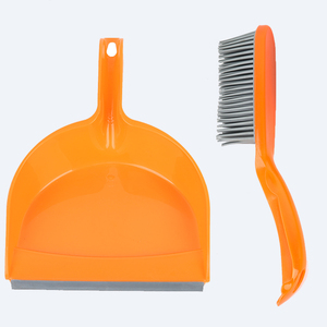 Ensemble pelle et brosse à poussière <span class=keywords><strong>METIS</strong></span> modèle 8053, mini, en plastique, à poils synthétiques, utilisable d'une seule main, avec couleur personnalisée, pour bureau et <span class=keywords><strong>table</strong></span> intérieurs - Product Image 4