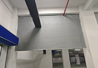 Système de rideau anti-fumée fixe monté au plafond sur mesure, résistant au feu, pour les entrées d'usines et d'ateliers
