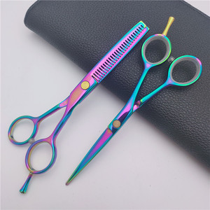 กรรไกรตัดผม Y7 ขนาด 5.5 นิ้ว ใบมีดแบน สแตนเลส คมกริบ ด้ามจับขนาดกลาง อุปกรณ์ตัดผมสำหรับร้านเสริมสวย - Product Image 3