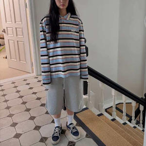 Shorts d'été en coton molletonné double ceinture pour femme, 380 g/m², avec broderie personnalisée du logo de la marque, vente en gros - Product Image 3