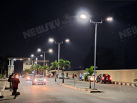 Se han vendido más de 100.000 unidades de farolas solares todo en uno de alta resistencia de 30W, 40W, 60W, 80W, 100W y 120W para proyectos gubernamentales de carreteras públicas.