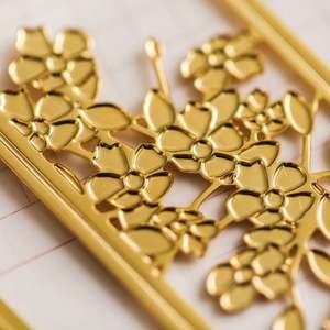 ที่คั่นหนังสือพู่ห้อยพร้อมจี้โลหะสั่งทำ ของขวัญส่วนตัว - Product Image 6