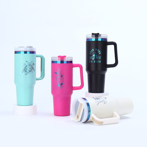 Gobelet isotherme personnalisé 40oz en acier inoxydable avec poignée et paille, pour camping et voiture - Product Image 1