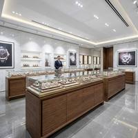 Vitrine de luxe personnalisée en bois et verre pour montres avec éclairage LED et verrouillage