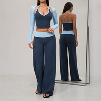Ensemble d'entraînement chic 3 pièces pour femme : haut dos nu à col en V et pantalon palazzo fluide – Ensemble doux et respirant pour la gym et le streetwear