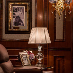 مصباح طاولة كريستالي إبداعي رائج للفنادق وغرف المعيشة وطاولات السرير - Product Image 3