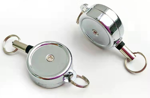 Porte-badge rétractable en métal personnalisé 2022 / Porte-badge rétractable en métal avec mousqueton pour carte d'identité - Product Image 4