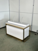 Meuble à lunettes blanc avec finition bois, cadre métallique doré, trois tiroirs, support en acrylique, pour comptoir de magasin d'optique, certifié CE ETL