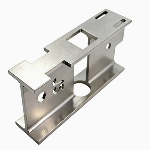 Support en U en acier inoxydable avec trois trous, usiné avec haute précision, épaisseur personnalisée pour support de montage - Product Image 6