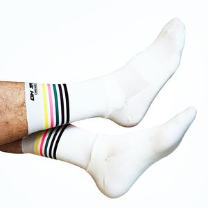 Wholesale Breathable <b>Compression</b> Sports <b>Socks</b> Crew Length Anti Slip Sweat Absorbing Knitted Athletic <b>Socks</b> for Cyclholesale - Product Image 2