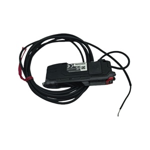 Unité d'extension d'amplificateur à fibre optique FS-N42N, type de câble NPN, sortie pour détection multipoint et extension de système - Product Image 3