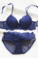 Bra Push-up renda putih dan celana dalam wanita, Set pakaian dalam bordir V dalam