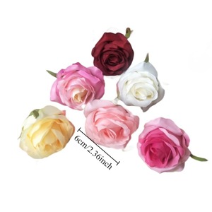 Tête <span class=keywords><strong>de</strong></span> <span class=keywords><strong>rose</strong></span> artificielle unique <span class=keywords><strong>de</strong></span> 6cm faite à la main pour décoration murale <span class=keywords><strong>de</strong></span> fleurs <span class=keywords><strong>de</strong></span> mariage - Product Image 2