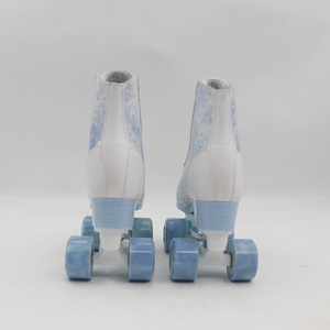 <span class=keywords><strong>Pattini</strong></span> a rotelle blu di design-decorazioni con cuori in <span class=keywords><strong>argento</strong></span> metallizzato, stile Vintage giocoso - Product Image 3