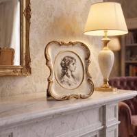 Cadre photo en résine courbé orné DX Designs 4x6 5x7 8x10 pouces, blanc antique avec bordure dorée, élégant pour la décoration de la maison