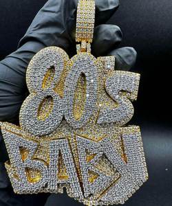 Pendentif plaqué or de luxe avec un design effet diamant étincelant, bijoux hip-hop pour hommes, femmes et cadeaux - Product Image 1