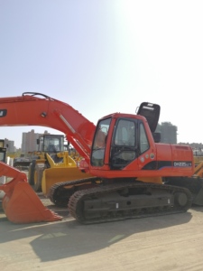 Excavadora Usada Doosan DH225lc-7 de 25 Toneladas, Excavadora Hidráulica de Segunda Mano DH80-7 DH220LC-7 en Buen Estado - Product Image 4