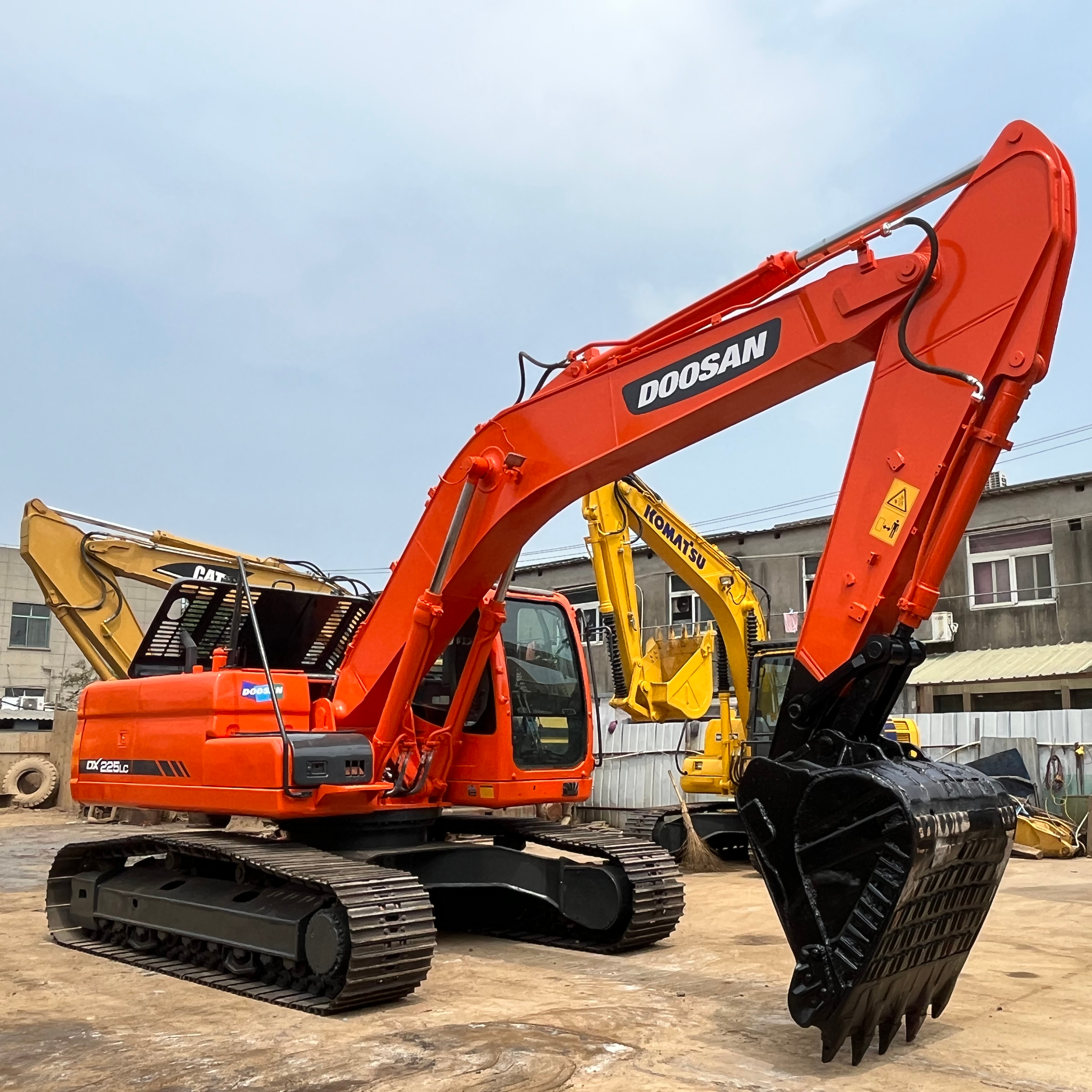 Экскаватор Doosan Dx225lc,Dx225