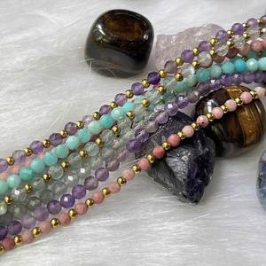 Pulsera de Piedra Natural con Cuentas de Vidrio Coloridas, Diseño de Tendencia para el Éxito Profesional, Personalización para Pedidos al por Mayor - Product Image 1