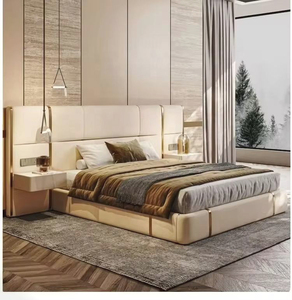 Set <span class=keywords><strong>Letto</strong></span> Moderno di Lusso Personalizzabile in Pelle, <span class=keywords><strong>Letto</strong></span> King/Queen Morbido ed Elegante in Stile Europeo, Arredamento Camera <span class=keywords><strong>da</strong></span> <span class=keywords><strong>Letto</strong></span> Imbottito - Product Image 1