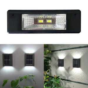 Luce Solare da Esterno Impermeabile Automatica a 4 LED per Recinzioni e Muri - Product Image 4