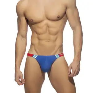 Venta al por mayor Tanga G String Gay Ropa interior de cintura baja 80% Nylon Transpirable Calzoncillos hombres bikini ropa interior