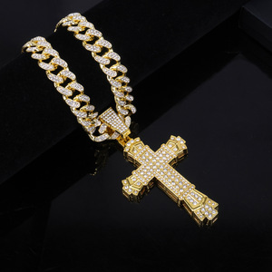 Pendentif Croix Lettre Plaqué Or et Argent avec Strass, Chaîne Maille Cubaine, Collier Hip Hop Unisexe, Entièrement Pavé de Strass, Jésus-<span class=keywords><strong>Christ</strong></span> - Product Image 2