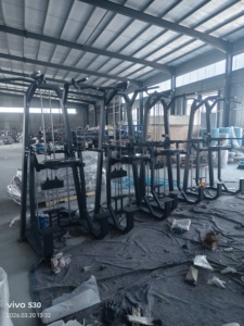 Machine professionnelle de musculation à charges sélectionnables pour dips et tractions assistées, directement de l'usine - Product Image 6