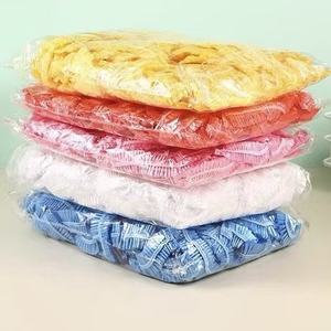 <span class=keywords><strong>Grand</strong></span> bonnet de <span class=keywords><strong>bain</strong></span> en plastique PE imperméable à l'eau Couvre-tête en plastique PE Transparent cheveux jetables Bonnets de douche - Product Image 2