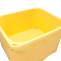 Conteneur en plastique LLDPE isotherme de 700 L, fabrication moderne par rotomoulage, glacière pour poissons et produits aquatiques, empilable, pour aliments, vin et canettes
