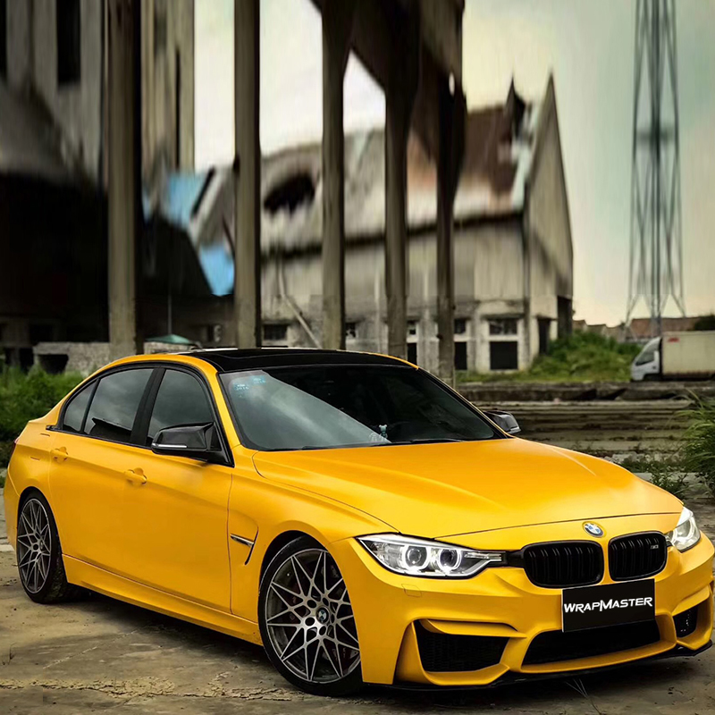 Jaune