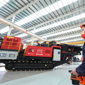 Britador Móvel de Martelo de Alta Qualidade 100-300 T/h com Motor e PLC para Processamento de Pedra em Mineração e Construção - Product Image 2