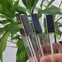 Contenant Carré Vide de 5,5 ml pour Lipgloss Liquide, Fabrication de Tubes d'Huile à Lèvres Transparents sur Mesure pour Marque Privée