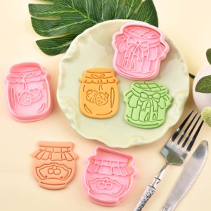 Série de moules à biscuits en forme de pot de sauce, <span class=keywords><strong>emporte</strong></span>-pièces 3D en forme de fraise, en plastique écologique, pour la simulation de <span class=keywords><strong>confiture</strong></span> et l'impression DIY sur argile - Product Image 4