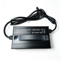 Chargeur de batterie Li-ion haute puissance 92,4 V 10 A 15 A pour trottinettes électriques et vélos électriques, compatible avec les packs de batteries au lithium (Li-ion) 22S 81,4 V/81,8 V