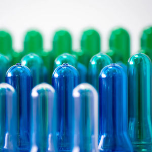 Preforma de PET Personalizada para Botellas de Bebidas - Product Image 1