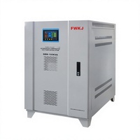 Stabilisateur de tension intelligent entièrement automatique triphasé 100 KVA en cuivre avec SVC et contrôle par servomoteur pour usage industriel