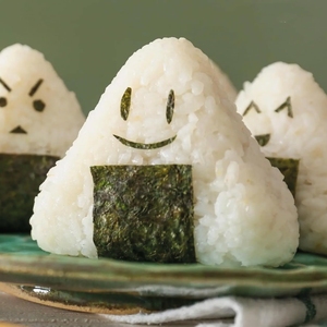 <strong>Onigiri</strong> Baking Molds Set of 2 <strong>Triangular</strong> <strong>Onigiri</strong> Sushi Making Molds Easily Make Sushi Maker Easy Kitchen Accessory - Product Image 4
