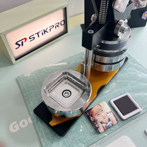 50*50mm square <strong>Button</strong> <strong>Making</strong> <strong>Machine</strong> with Cutting <strong>Machine</strong> <strong>for</strong> 500 Sets of Badge Materials