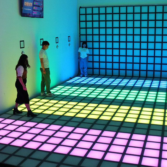 Team Competition Cooperation Activate Game Led Floor Interactive Game 30x30cm Active Floor