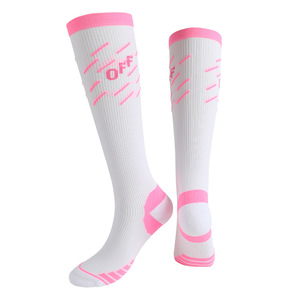 <span class=keywords><strong>Chaussettes</strong></span> <span class=keywords><strong>de</strong></span> compression <span class=keywords><strong>fantaisie</strong></span> KTS107 OEM personnalisées sans MOQ, <span class=keywords><strong>chaussettes</strong></span> longues en coton pour femmes, <span class=keywords><strong>chaussettes</strong></span> <span class=keywords><strong>de</strong></span> yoga et <span class=keywords><strong>de</strong></span> Pilates, <span class=keywords><strong>chaussettes</strong></span> <span class=keywords><strong>de</strong></span> sport - Product Image 5