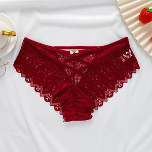 Culotte Triangle Femme Sexy Taille Moyenne en Dentelle Creuse à Bretelles Croisées Grande Taille – Nouvelle Collection Très Demandée - Product Image 5