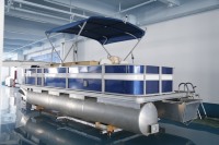 Nouveau modèle 2026 Bateau ponton 27 pieds Touristique - Escapade du week-end Aluminium Fibre de verre 5-10m Certifié CE Essence Couleur personnalisée