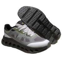Chaussures de course unisexes respirantes en mesh, légères, avec semelle intermédiaire ajourée, baskets athlétiques, chaussures de sport décontractées pour la marche
