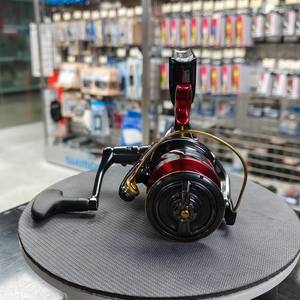 Édition limitée 24 BB-X TECHNIUM FIRE BLOOD Rock Fishing Lever Drag Reel - Réglage de la canne ultra-fluide, idéal pour la pêche en eau salée - Product Image 6