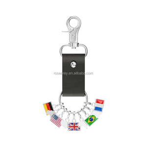 Portachiavi con Charm Personalizzato Bandiera Nazionale, Chiusura in Acciaio Inossidabile, Anello Portachiavi in Pelle, Souvenir da Viaggio, Accessori per Borsa Regalo - Product Image 1