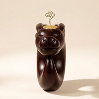 ICH Pièce de palmier en bois sculptée à la main en forme de lapin / Totem de poche