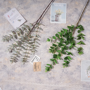 Branches d'eucalyptus artificielles 30cm-100cm gris vert en plastique pour décoration de mariage, arrangement floral, aménagement paysager - Product Image 1