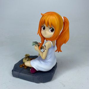 Figurine d'action Nami jeune de 10 cm, mignonne, One Piece, figurine d'anime, jouet, modèle, décoration de bureau, ornement pour boîtier d'ordinateur - Product Image 4